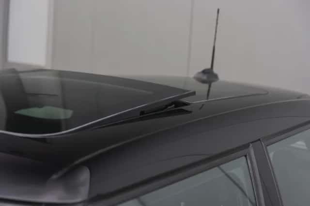 MINI Hatchback (2019) thumbnail 4