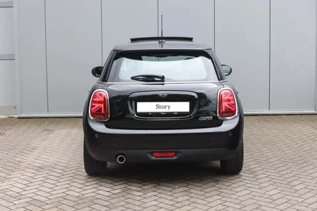 MINI Hatchback (2019) thumbnail 6