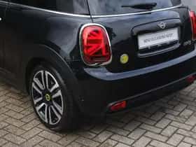 MINI Electric (2022) thumbnail 28