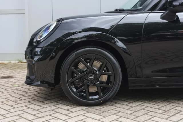 MINI Hatchback (2026) thumbnail 5