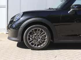 MINI Hatchback (2026) thumbnail 4