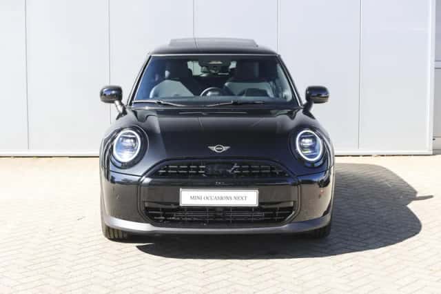 MINI Hatchback (2026) thumbnail 6
