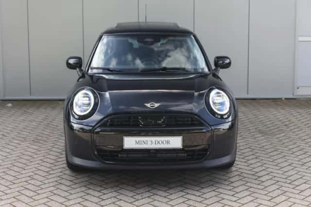 MINI Hatchback (2026) thumbnail 6