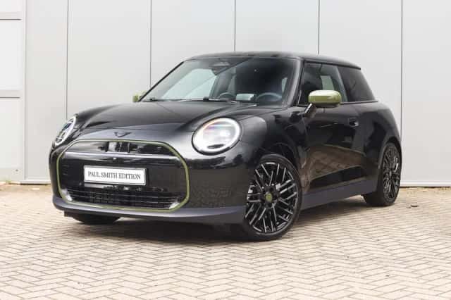 MINI Hatchback (2026) thumbnail 1