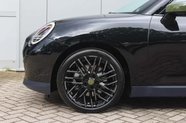 MINI Hatchback (2026) thumbnail 5