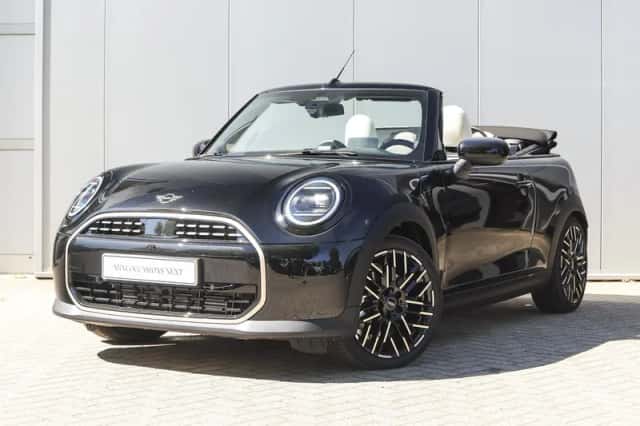 MINI Cabrio (2026) thumbnail 1