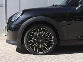 MINI Cabrio (2026) thumbnail 4