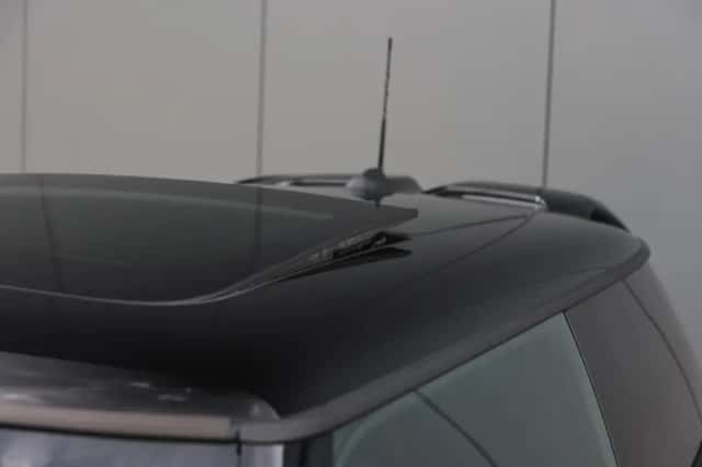 MINI Hatchback (2024) thumbnail 3
