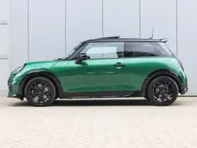 MINI Hatchback (2024) thumbnail 7