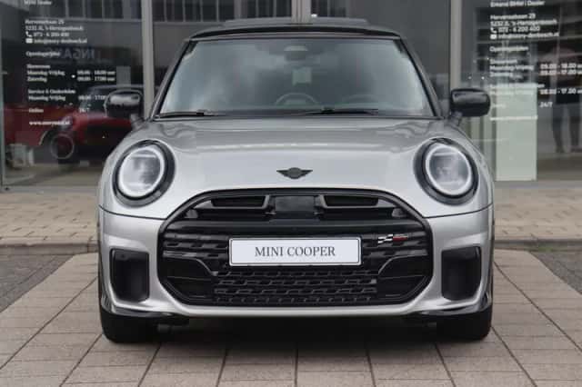 MINI Cooper (2026) thumbnail 2