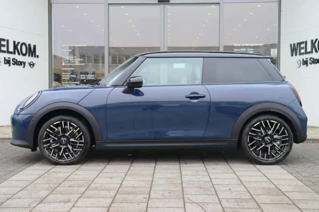 MINI Hatchback (2026) thumbnail 5