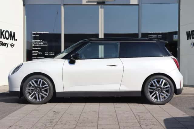 MINI Hatchback (2026) thumbnail 5