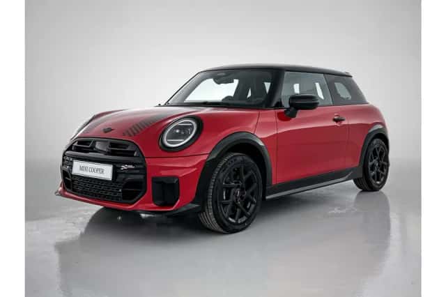 MINI Hatchback (2026) thumbnail 1