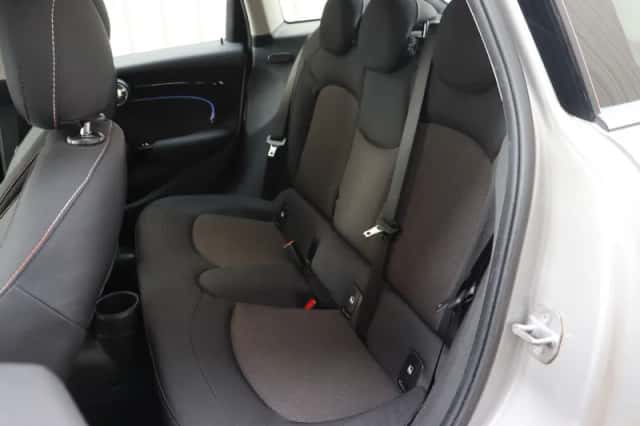 MINI Hatchback (2023) thumbnail 6