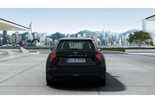 MINI Hatchback (2026) thumbnail 4