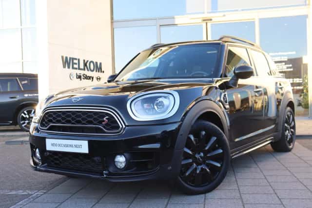 MINI Countryman (2018) thumbnail 1