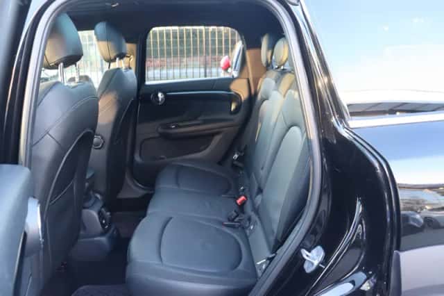MINI Countryman (2018) thumbnail 6