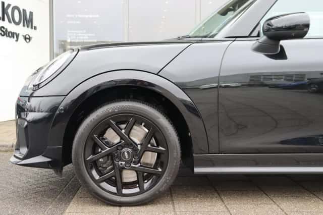 MINI Cabrio (2026) thumbnail 5