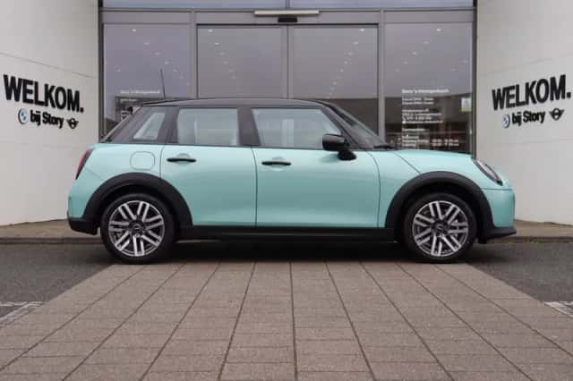 MINI Cooper (2026) thumbnail 4