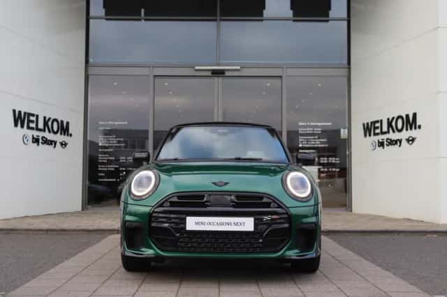 MINI Hatchback (2026) thumbnail 3