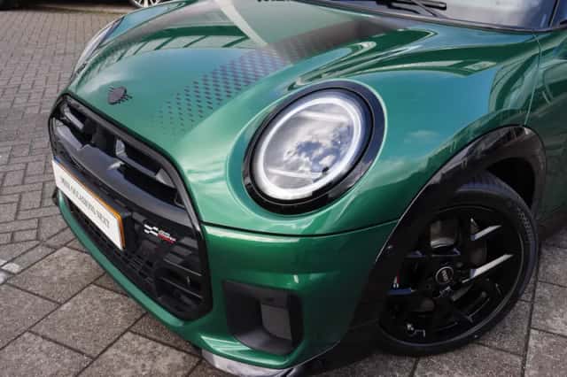 MINI Hatchback (2026) thumbnail 2