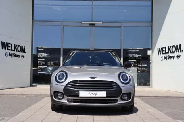 MINI Clubman (2024) thumbnail 3