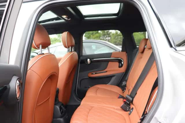 MINI Countryman (2023) thumbnail 6