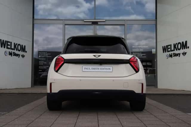 MINI Hatchback (2026) thumbnail 5