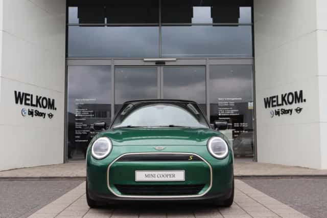 MINI Hatchback (2026) thumbnail 2