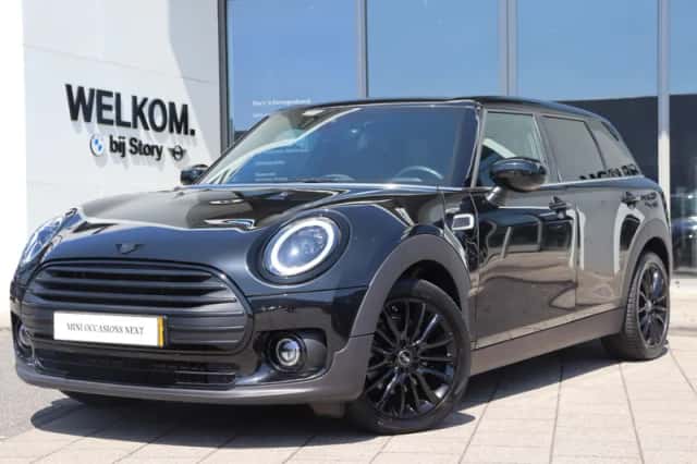 MINI Clubman (2023) thumbnail 1
