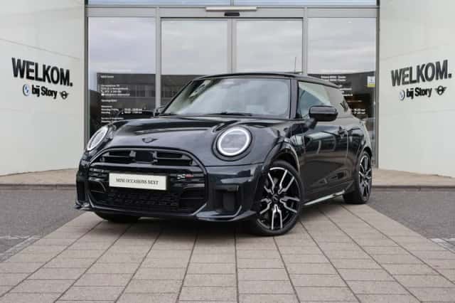 MINI Cooper S (2026) thumbnail 1