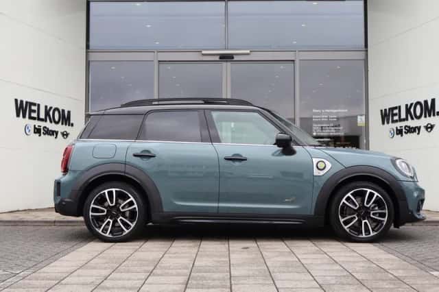 MINI Countryman (2021) thumbnail 3
