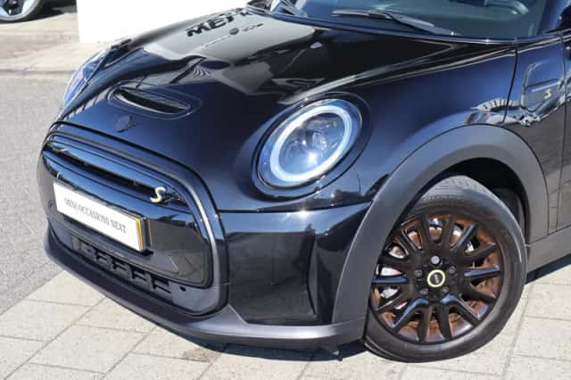 MINI Mini Electric (2022) thumbnail 2