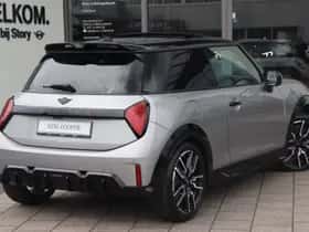 MINI Cooper (2026) thumbnail 3