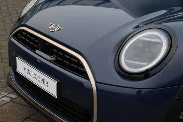 MINI Hatchback (2026) thumbnail 2
