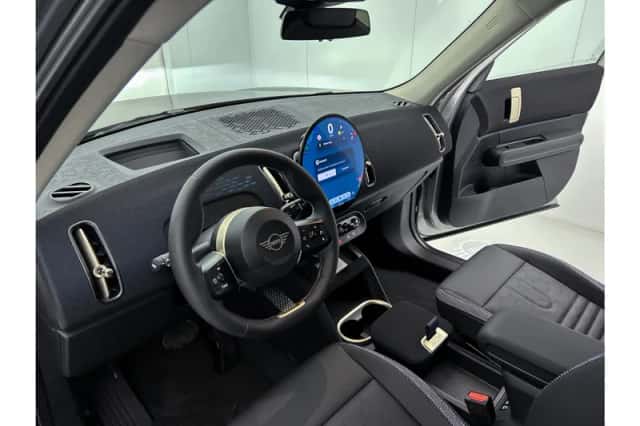 MINI Countryman (2026) thumbnail 3