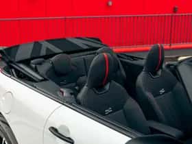 MINI Cabrio (2026) thumbnail 7