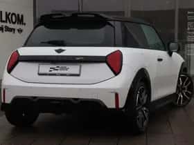 MINI Hatchback (2026) thumbnail 10