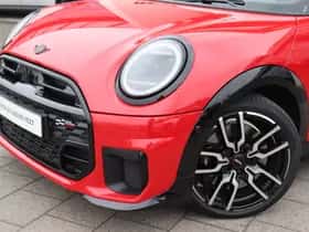 MINI Hatchback (2025) thumbnail 2