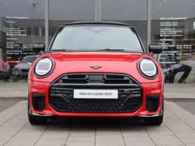 MINI Hatchback (2025) thumbnail 3