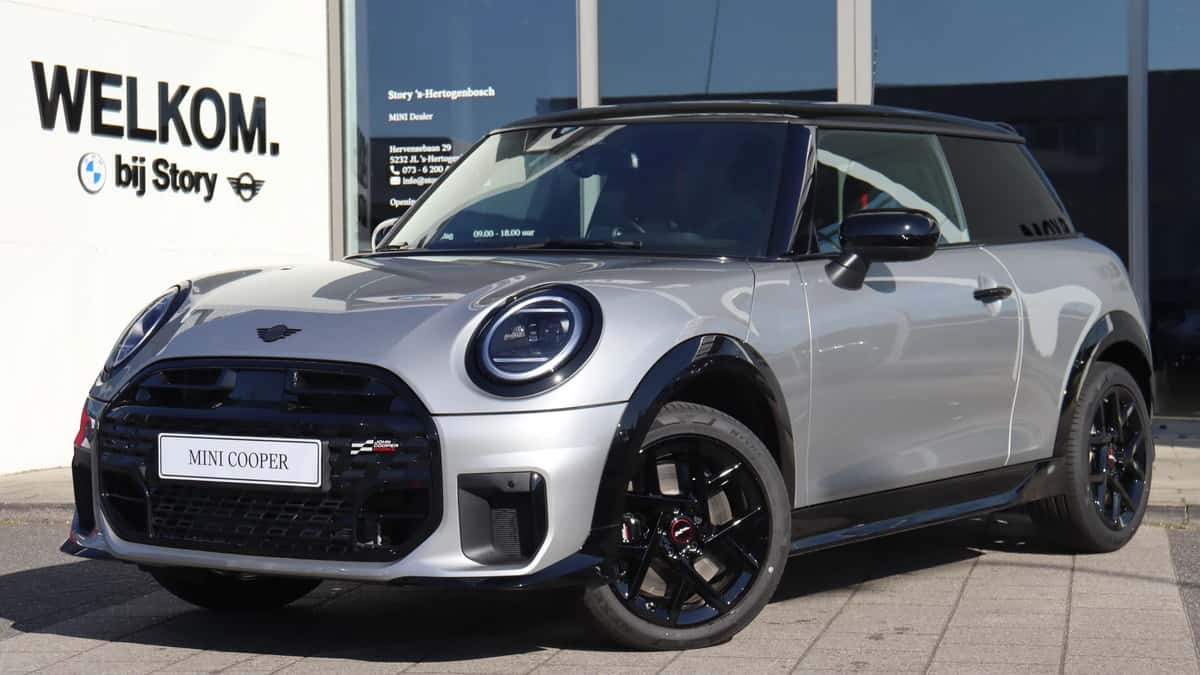 MINI Hatchback (2025) — foto 1