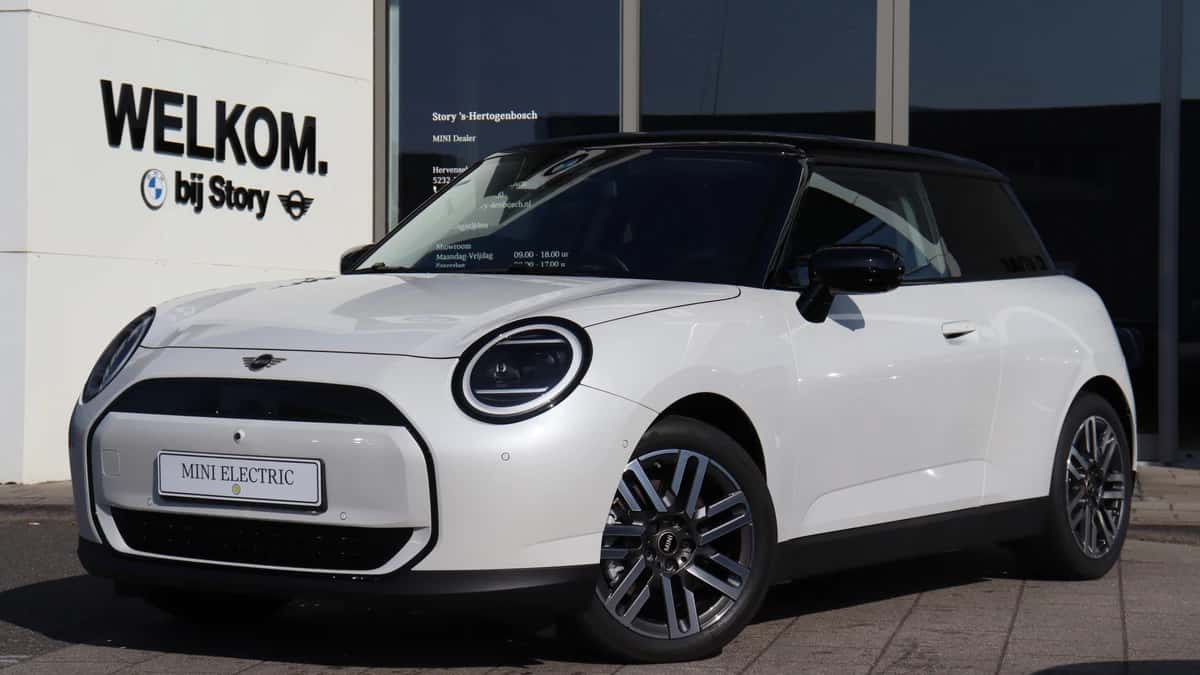MINI Hatchback (2026) — foto 1