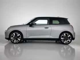 MINI Hatchback (2026) thumbnail 5