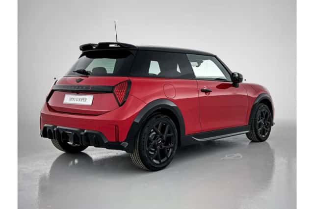 MINI Hatchback (2026) thumbnail 2