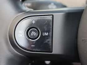 MINI Cabrio (2021) thumbnail 29