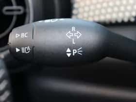 MINI Cabrio (2021) thumbnail 33