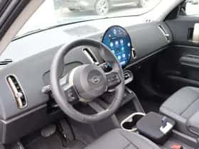 MINI Countryman (2024) thumbnail 12