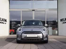 MINI Hatchback (2023) thumbnail 3
