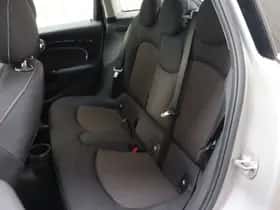 MINI Hatchback (2023) thumbnail 6