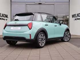 MINI Cooper (2026) thumbnail 9